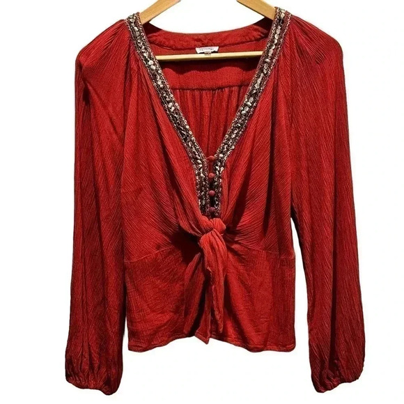 En Crème Burnt‎ Red Front Tie Blouse Beaded Collar Size Medium - Picture 1 of 9